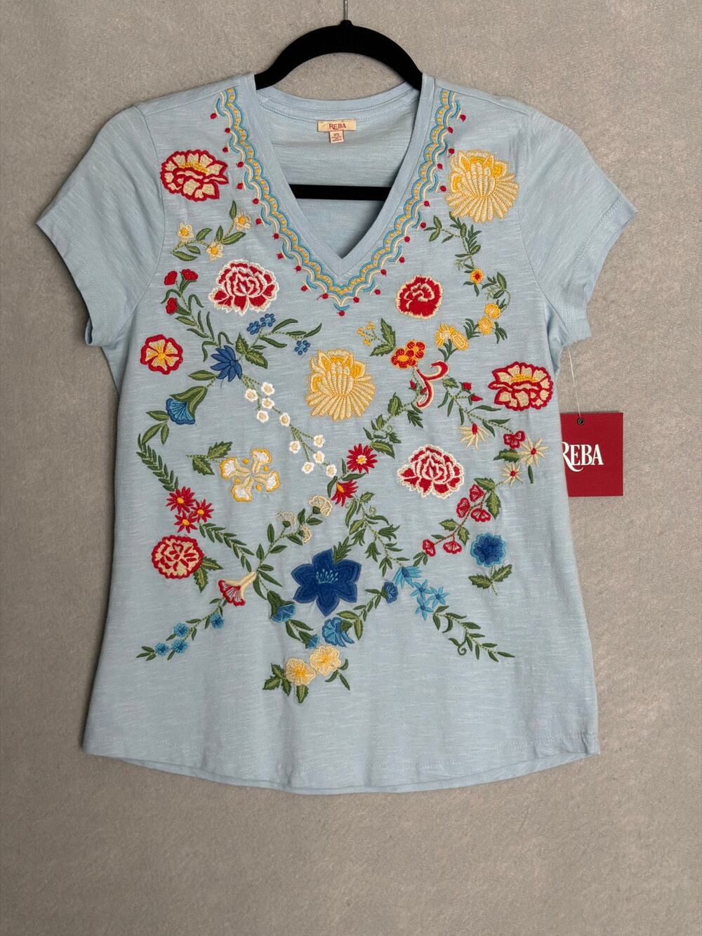 Reba Embroidered T-Shirt Short Sleeve V-Neck Light Blue Women's XS NEW